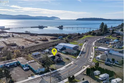 807 Garibaldi Ave, Garibaldi, OR 97118 - Photo 27