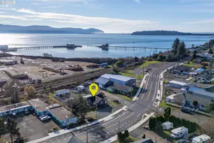 807 Garibaldi Ave, Garibaldi, OR 97118 - Photo 27