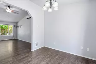 5201 9th Ct SE, Salem, OR 97306 - Photo 11