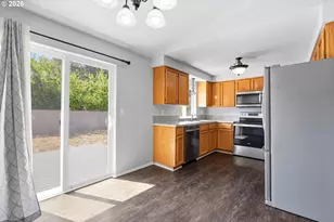 5201 9th Ct SE, Salem, OR 97306 - Photo 9