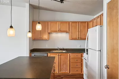 15320 NW Central Dr #317, Portland, OR 97229 - Photo 13