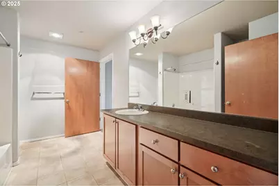 15320 NW Central Dr #317, Portland, OR 97229 - Photo 17