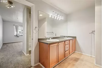 15320 NW Central Dr #317, Portland, OR 97229 - Photo 33