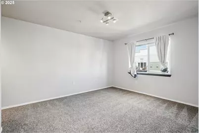 15320 NW Central Dr #317, Portland, OR 97229 - Photo 25