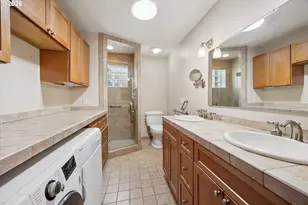 6821 SE Reed College Pl, Portland, OR 97202 - Photo 23
