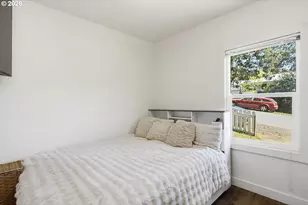 320 E Steuben St, Bingen, WA 98605 - Photo 21