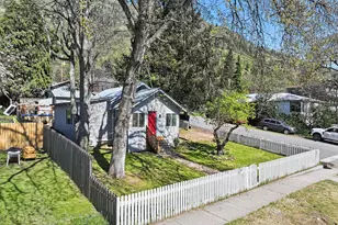 320 E Steuben St, Bingen, WA 98605 - Photo 3