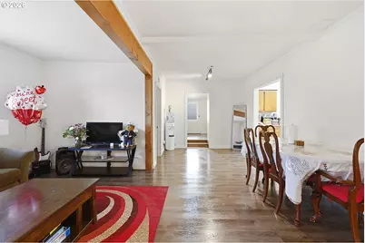 320 E Steuben St, Bingen, WA 98605 - Photo 9