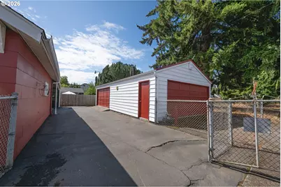 4905 SE 122nd Ave, Portland, OR 97236 - Photo 7