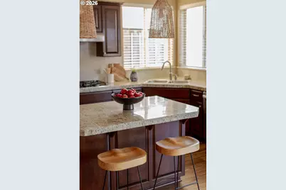 13357 SW Alpine View Dr, Tigard, OR 97224 - Photo 9