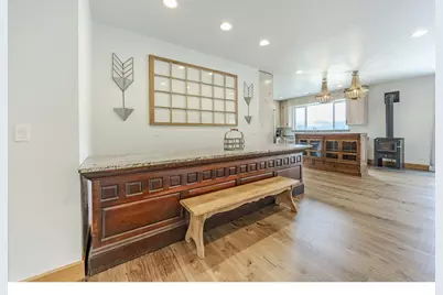 47555 McKenzie Hwy, Vida, OR 97488 - Photo 7