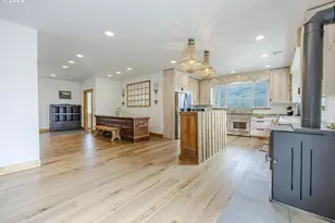 47555 McKenzie Hwy, Vida, OR 97488 - Photo 9