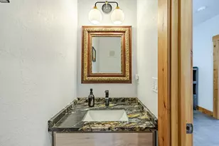 47555 McKenzie Hwy, Vida, OR 97488 - Photo 21