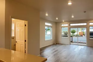 1445 37th St, Florence, OR 97439 - Photo 9