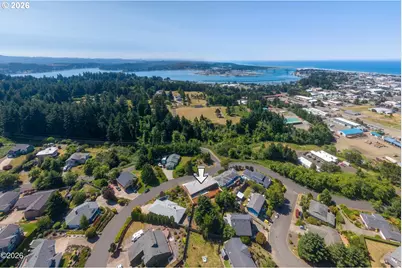 1025 NE 7th Dr, Newport, OR 97365 - Photo 43