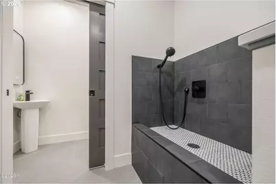 1025 NE 7th Dr, Newport, OR 97365 - Photo 25