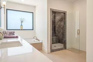 1025 NE 7th Dr, Newport, OR 97365 - Photo 19