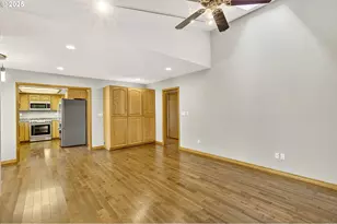 535 NE 24th St, Gresham, OR 97030 - Photo 15