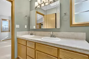 535 NE 24th St, Gresham, OR 97030 - Photo 25