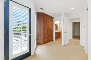 114 S Abernethy St, Portland, OR 97239 - Photo 13