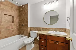 114 S Abernethy St, Portland, OR 97239 - Photo 29