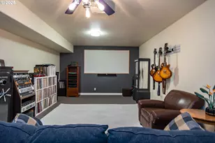 1540 NW Avery St, Roseburg, OR 97471 - Photo 17