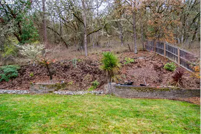 1540 NW Avery St, Roseburg, OR 97471 - Photo 25