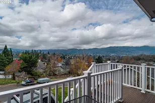 1540 NW Avery St, Roseburg, OR 97471 - Photo 3