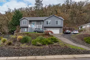 1540 NW Avery St, Roseburg, OR 97471 - Photo 1