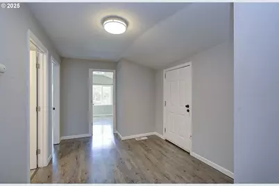 12700 SE 27th Ave, Milwaukie, OR 97222 - Photo 21