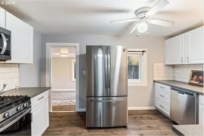 12700 SE 27th Ave, Milwaukie, OR 97222 - Photo 9