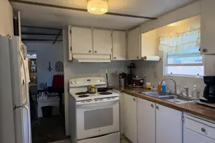 16901 SE Division St, Portland, OR 97236 - Photo 3