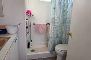 16901 SE Division St, Portland, OR 97236 - Photo 9