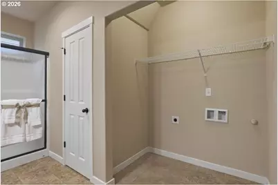13615 SE Almond Dr, Clackamas, OR 97015 - Photo 7