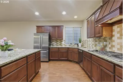 13615 SE Almond Dr, Clackamas, OR 97015 - Photo 13
