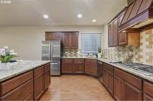 13615 SE Almond Dr, Clackamas, OR 97015 - Photo 13