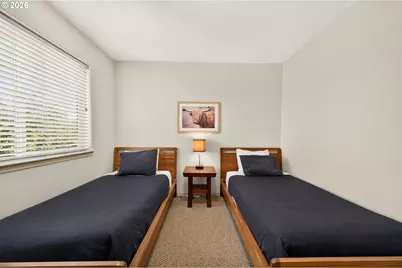993 Golden Pheasant Dr, Redmond, OR 97756 - Photo 27