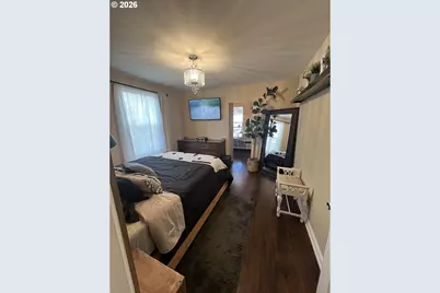 209 E 10th St, The Dalles, OR 97058 - Photo 7