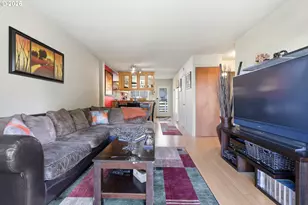 1300 NE 68th Ave, Portland, OR 97213 - Photo 15