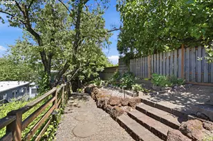 1300 NE 68th Ave, Portland, OR 97213 - Photo 23