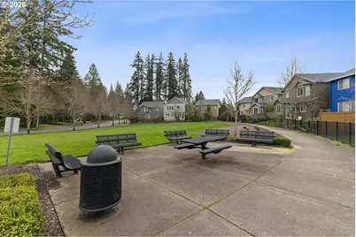 5595 NE Azores Ct, Hillsboro, OR 97124 - Photo 43