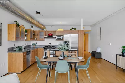 333 NW 9th Ave #1103, Portland, OR 97209 - Photo 17
