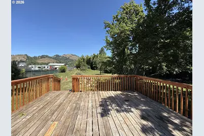 211 E Alder St, Powers, OR 97466 - Photo 3