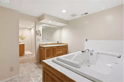 1720 7th St, Columbia City, OR 97018 - Photo 31