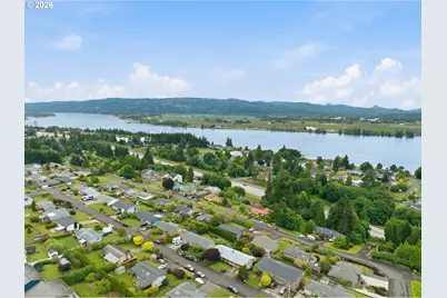 1720 7th St, Columbia City, OR 97018 - Photo 45