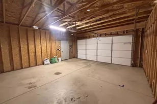 104 River Loop 1, Eugene, OR 97404 - Photo 27