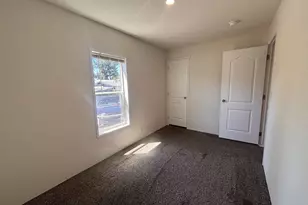 104 River Loop 1, Eugene, OR 97404 - Photo 19