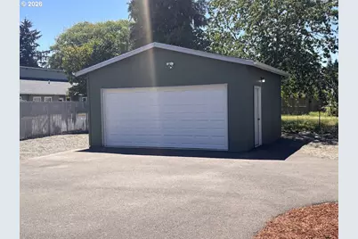 104 River Loop 1, Eugene, OR 97404 - Photo 3