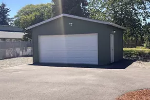 104 River Loop 1, Eugene, OR 97404 - Photo 3
