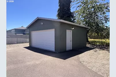 104 River Loop 1, Eugene, OR 97404 - Photo 23